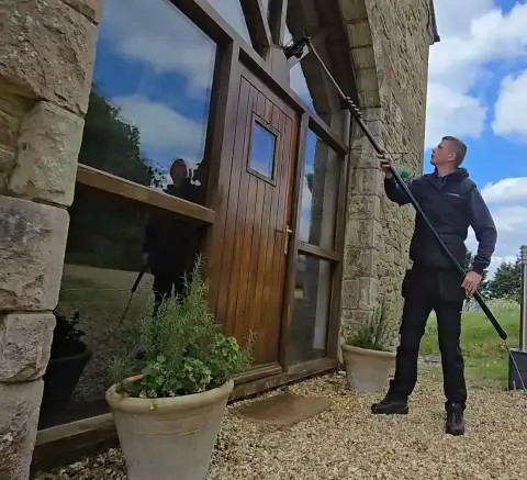 Holiday let and Airbnb window cleaning on the Isle of Wight